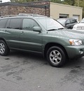 toyota highlander 2005 lt  green suv gasoline 6 cylinders all whee drive automatic 06019