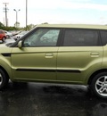kia soul 2010 green wagon gasoline 4 cylinders front wheel drive not specified 43228