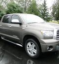 toyota tundra 2008 beige limited gasoline 8 cylinders 4 wheel drive 6 speed automatic 98032
