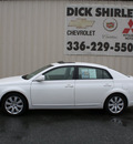 toyota avalon 2006 off white sedan xls gasoline 6 cylinders front wheel drive automatic 27215