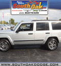 jeep commander 2006 silver suv gasoline 6 cylinders 4 wheel drive automatic 60443