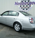 nissan altima 2006 sheer silver sedan 2 5 s gasoline 4 cylinders front wheel drive automatic 80905