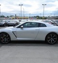 nissan gt r 2009 silver coupe gasoline 6 cylinders all whee drive not specified 46219