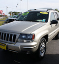 jeep grand cherokee 2004 tan suv special edition gasoline 6 cylinders 4 wheel drive automatic with overdrive 07730