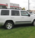 jeep commander 2007 silver suv sport4wd gasoline 6 cylinders 4 wheel drive automatic 56001