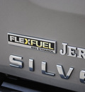 chevrolet silverado 1500 2009 gray pickup truck lt flex fuel 8 cylinders 2 wheel drive automatic 76087