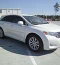 toyota venza 2009 white wagon fwd 4cyl gasoline 4 cylinders front wheel drive automatic 75503