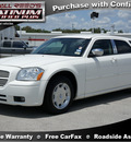 dodge magnum 2007 white wagon sxt gasoline 6 cylinders rear wheel drive automatic with overdrive 77388