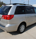 toyota sienna 2010 silver van le 7 passenger gasoline 6 cylinders front wheel drive automatic 75228