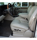cadillac escalade ext 2004 white suv gasoline 8 cylinders all whee drive automatic with overdrive 08844