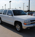 chevrolet suburban 2001 white suv lt gasoline 8 cylinders rear wheel drive automatic 76087