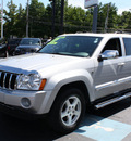 jeep grand cherokee 2007 bright silver suv limited gasoline 8 cylinders 4 wheel drive automatic 07701