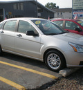 ford focus 2009 silver sedan se gasoline 4 cylinders front wheel drive automatic with overdrive 13212