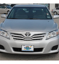 toyota camry 2011 silver sedan le gasoline 4 cylinders front wheel drive automatic 77388