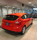 ford focus 2012 red hatchback se gasoline 4 cylinders front wheel drive automatic with overdrive 60546