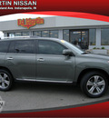 toyota highlander 2011 green suv gasoline 6 cylinders all whee drive automatic 46219