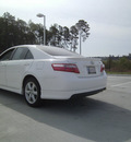 toyota camry 2009 white sedan se gasoline 4 cylinders front wheel drive automatic 75503