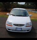 chevrolet aveo 2008 white hatchback aveo5 ls gasoline 4 cylinders front wheel drive 75570