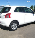 toyota yaris 2007 white hatchback gasoline 4 cylinders front wheel drive automatic 80504