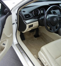acura tsx 2009 white sedan base gasoline 4 cylinders front wheel drive shiftable automatic 55420