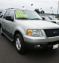 ford expedition 2005 lt  gray suv xlt gasoline 8 cylinders 4 wheel drive automatic with overdrive 98371