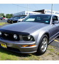 ford mustang 2006 gray coupe gt gasoline 8 cylinders rear wheel drive automatic with overdrive 07730