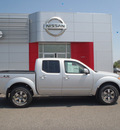 nissan frontier 2011 silver pro 4x gasoline 6 cylinders 4 wheel drive 5 speed automatic 99301