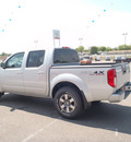 nissan frontier 2011 silver pro 4x gasoline 6 cylinders 4 wheel drive 5 speed automatic 99301