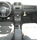 jeep compass 2011 brilliant black suv sport gasoline 4 cylinders 2 wheel drive automatic 81212