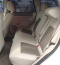 jeep grand cherokee 2007 white suv limited gasoline 8 cylinders 4 wheel drive automatic 99301