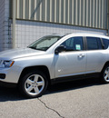 jeep compass 2011 silver metallic suv gasoline 4 cylinders 2 wheel drive cont  variable trans  47130
