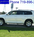 toyota highlander 2010 white suv gasoline 6 cylinders all whee drive automatic 80910
