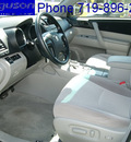 toyota highlander 2010 white suv gasoline 6 cylinders all whee drive automatic 80910