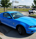 ford mustang 2010 dk  blue coupe gasoline 6 cylinders rear wheel drive automatic 76205