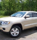 jeep grand cherokee 2011 gold suv gasoline 6 cylinders 4 wheel drive not specified 44024