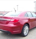 chrysler 200 2011 red sedan limited gasoline 4 cylinders front wheel drive not specified 44024