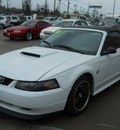 ford mustang 2004 white gt deluxe gasoline 8 cylinders rear wheel drive automatic 99212