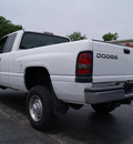 dodge ram 2500 2001 white gasoline 8 cylinders 4 wheel drive automatic 61008