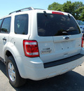 ford escape 2011 white suv xlt flex fuel 6 cylinders front wheel drive 6 speed automatic 46168