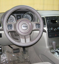 jeep grand cherokee 2011 green suv laredo gasoline 6 cylinders 4 wheel drive automatic 44883