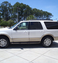 ford expedition 2011 white suv xlt flex fuel 8 cylinders 2 wheel drive automatic 32401