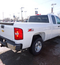 chevrolet silverado 1500 2011 white pickup truck lt flex fuel 8 cylinders 2 wheel drive 5 speed with overdrive 60007