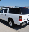 chevrolet suburban 2006 white suv flex fuel 8 cylinders rear wheel drive automatic 76087