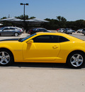 chevrolet camaro 2010 yellow coupe gasoline 6 cylinders rear wheel drive automatic 76087