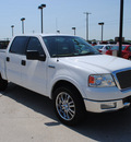 ford f 150 2004 white lariat gasoline 8 cylinders rear wheel drive automatic with overdrive 76087