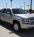 chevrolet avalanche 2008 silver suv z71 flex fuel 8 cylinders 2 wheel drive automatic 76087