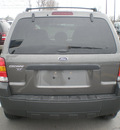 ford escape 2006 gray suv xlt gasoline 4 cylinders all whee drive automatic with overdrive 13502