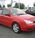 ford focus 2006 red hatchback zx5 gasoline 4 cylinders front wheel drive automatic with overdrive 13502