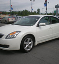 nissan altima 2007 white sedan gasoline 6 cylinders front wheel drive automatic 13502