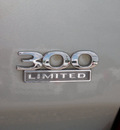 chrysler 300 2005 green sedan limited 4dr gasoline 6 cylinders rear wheel drive automatic 56301
